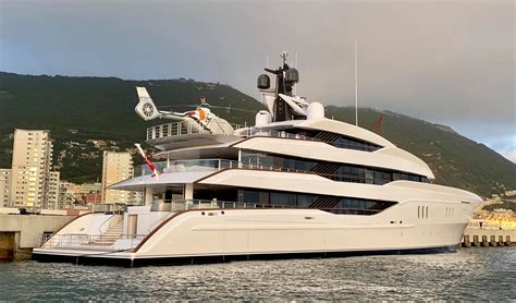 Yachts Built in 2021 by Versace 